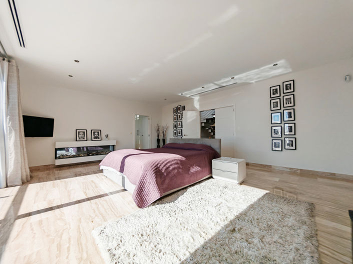 Image No.16-6 Bed Villa for sale