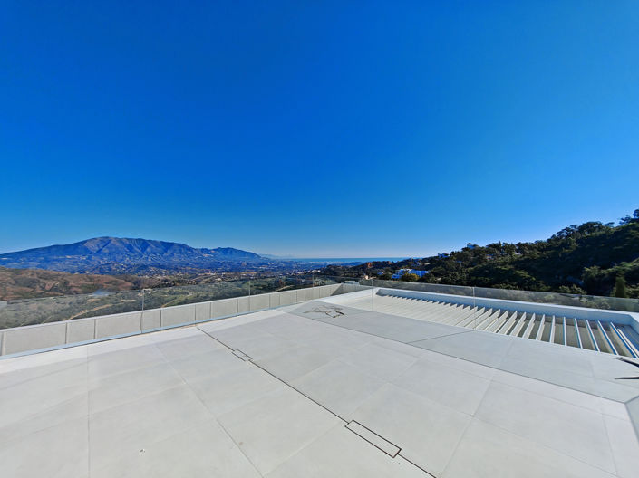 Image No.26-6 Bed Villa for sale