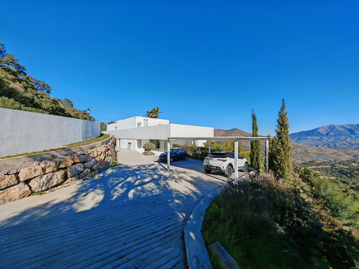 Image No.27-6 Bed Villa for sale