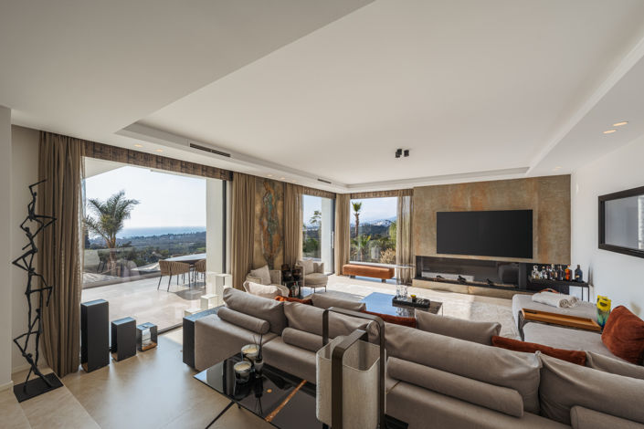 Image No.2-4 Bed Villa for sale