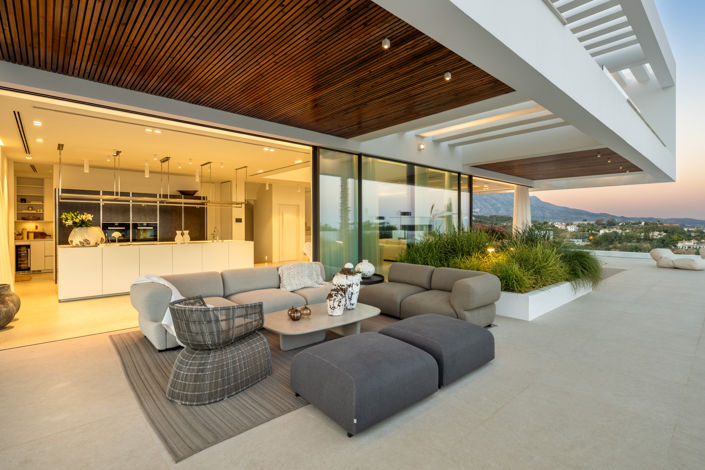 Image No.10-6 Bed Villa for sale