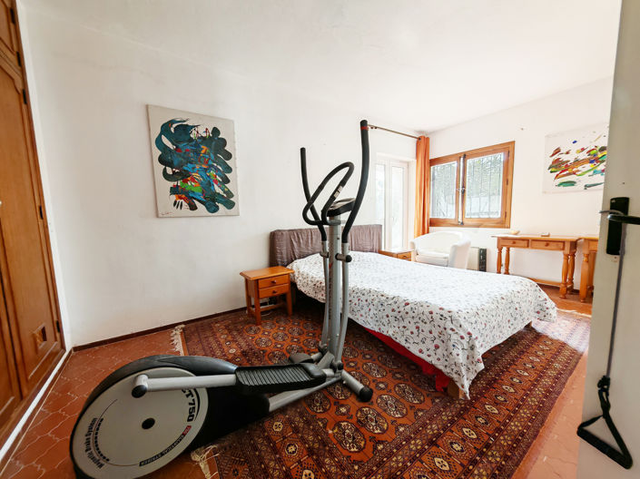 Image No.10-5 Bed Villa for sale