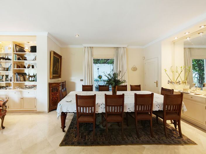 Image No.10-5 Bed Villa for sale