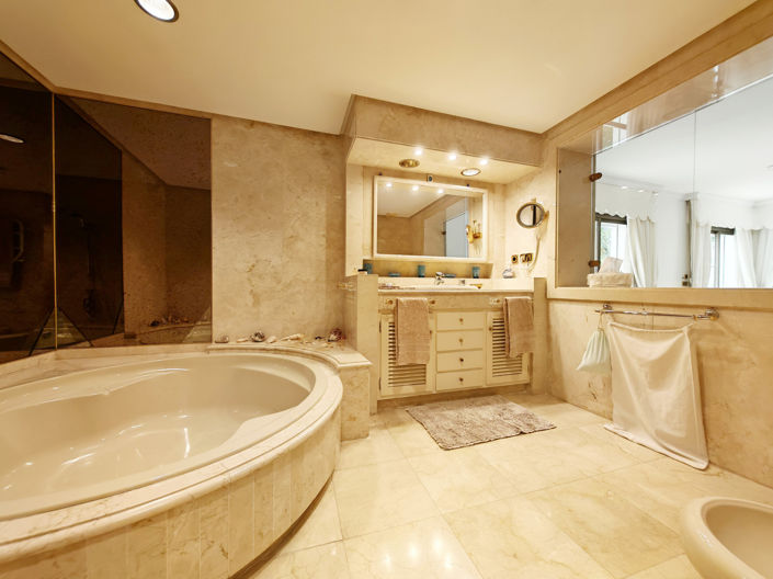 Image No.15-5 Bed Villa for sale