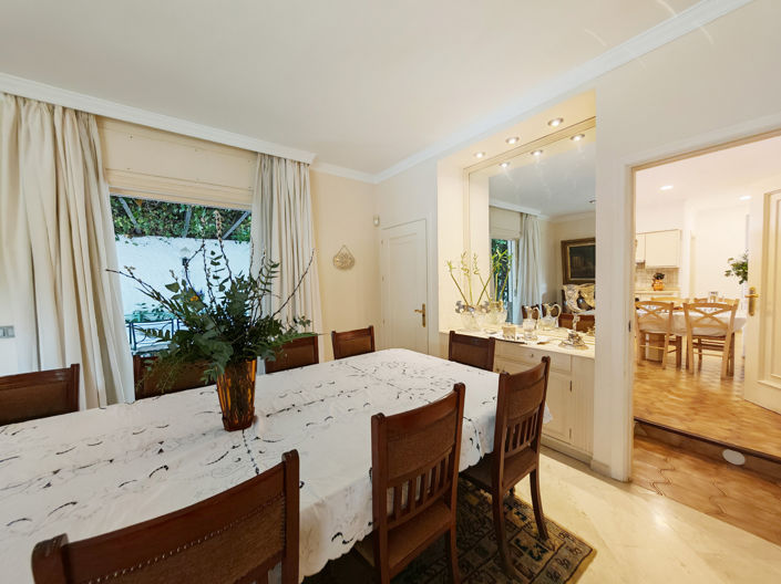 Image No.9-5 Bed Villa for sale