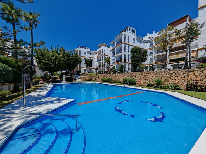 Image No.1-Penthouse de 3 chambres à vendre à Estepona