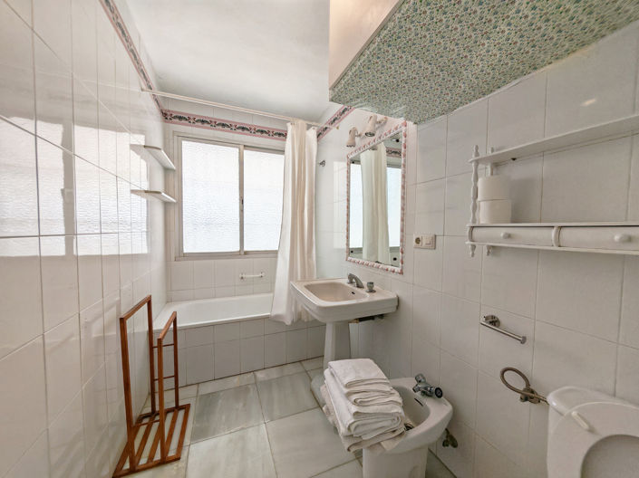 Image No.19-4 Bed Villa for sale