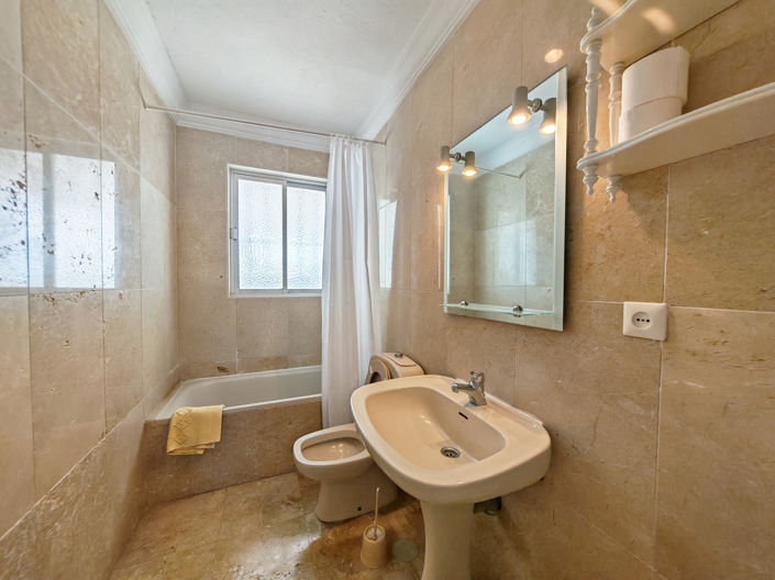 Image No.21-4 Bed Villa for sale