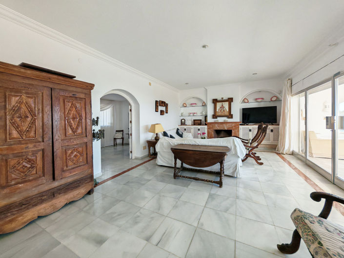 Image No.6-4 Bed Villa for sale