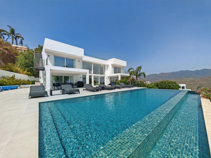 Image No.6-4 Bed Villa for sale