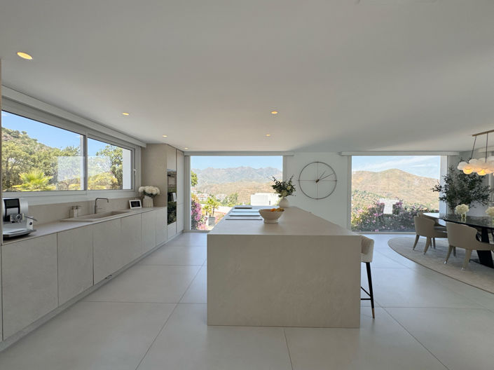 Image No.9-4 Bed Villa for sale