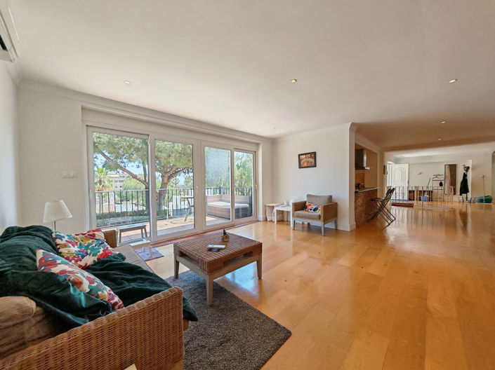 Image No.2-5 Bed Villa for sale