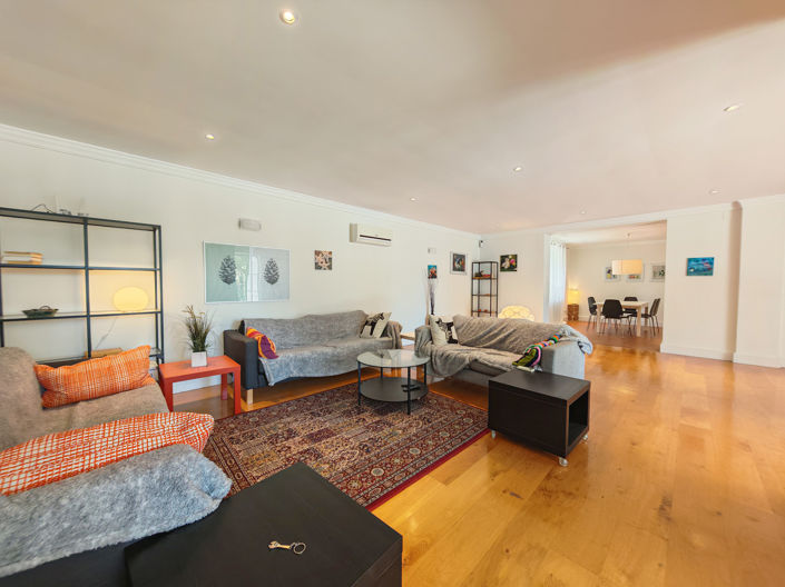 Image No.3-5 Bed Villa for sale