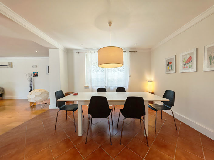 Image No.5-5 Bed Villa for sale