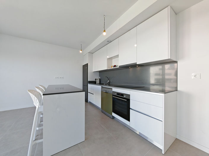 Image No.5-2 Bed Apartment for sale