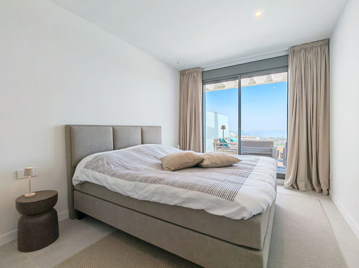 Image No.17-3 Bed Apartment for sale