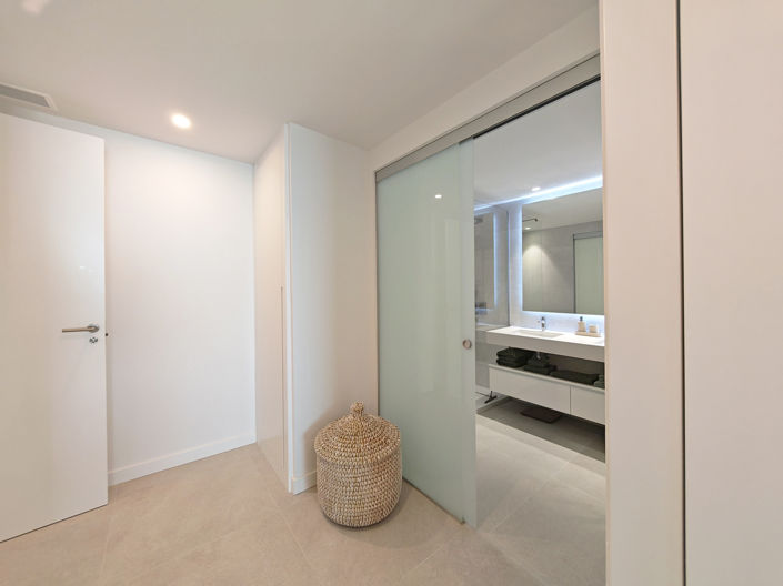 Image No.22-3 Bed Apartment for sale