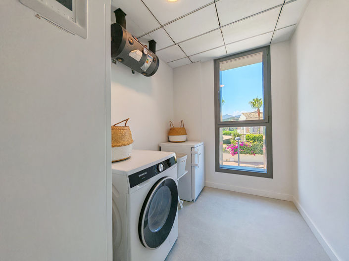 Image No.24-3 Bed Apartment for sale