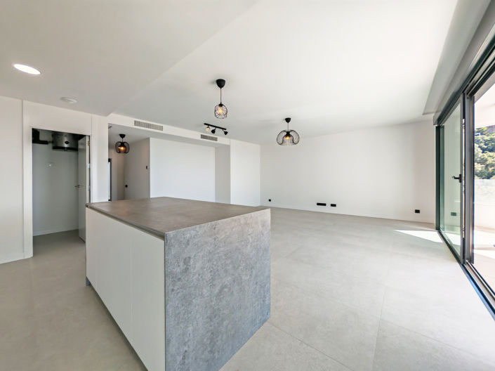 Image No.8-3 Bed Apartment for sale