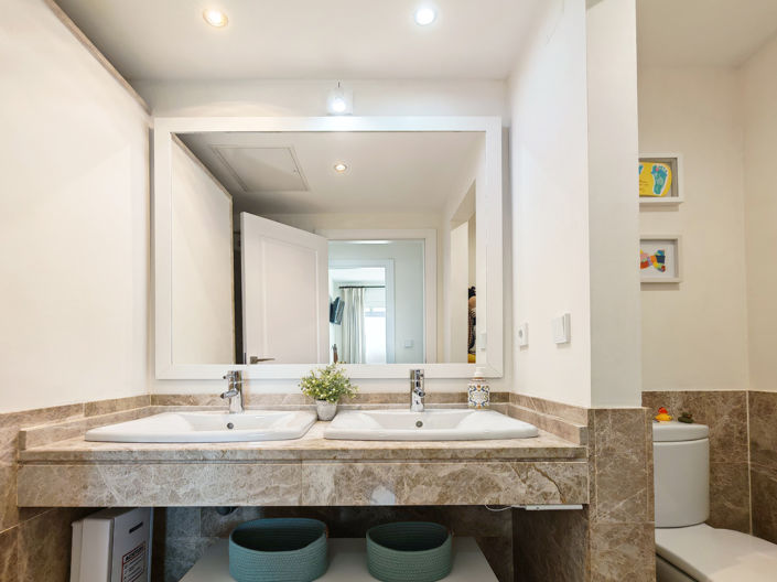 Image No.21-3 Bed Duplex for sale