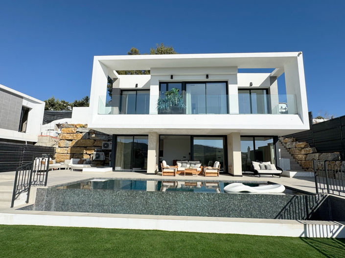 Image No.29-4 Bed Villa for sale