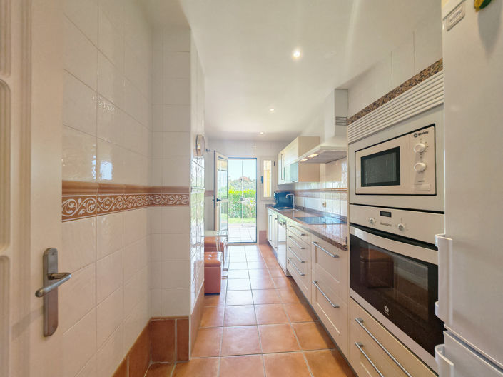Image No.5-2 Bed Property for sale