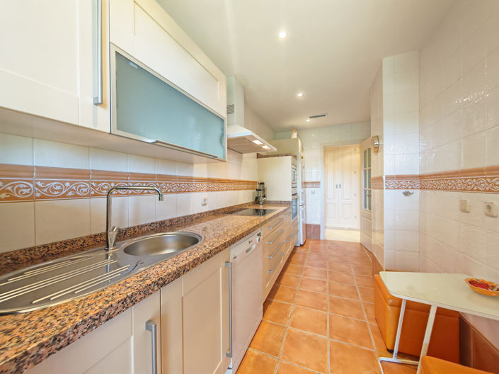 Image No.6-2 Bed Property for sale