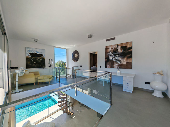 Image No.6-3 Bed Villa for sale