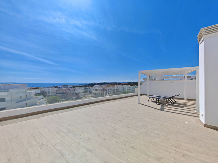 Image No.19-4 Bed Property for sale