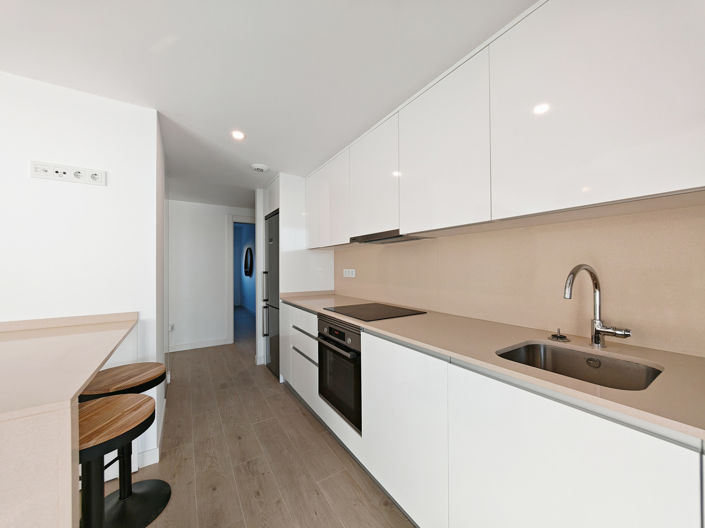 Image No.6-4 Bed Property for sale