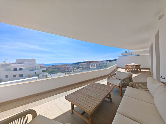 Image No.9-4 Bed Property for sale