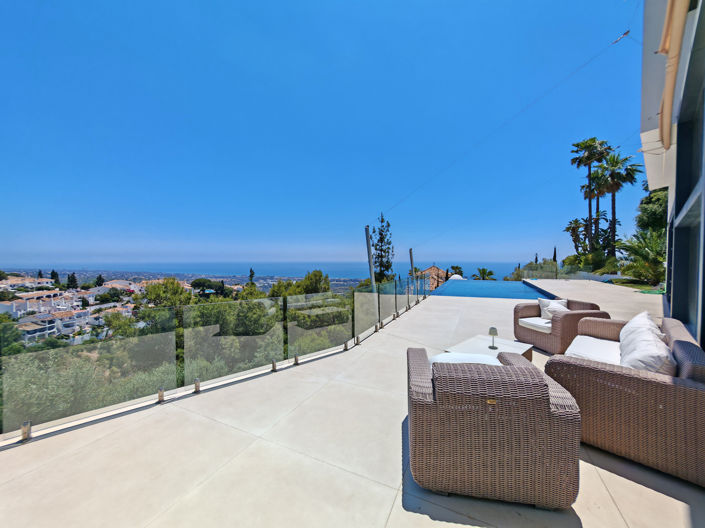 Image No.2-4 Bed Villa for sale