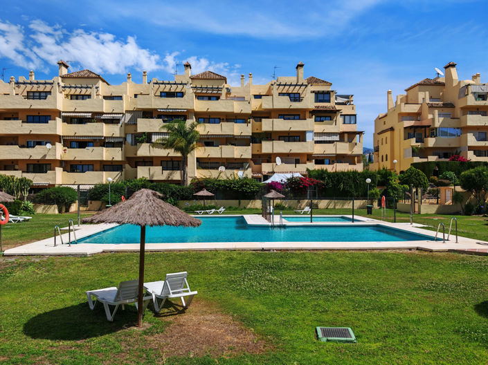 Image No.20-3 Bed Property for sale