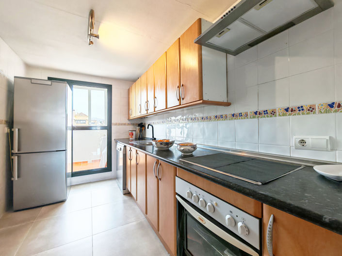 Image No.5-3 Bed Property for sale