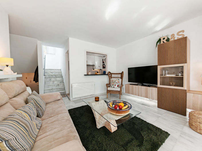 Image No.4-3 Bed Property for sale