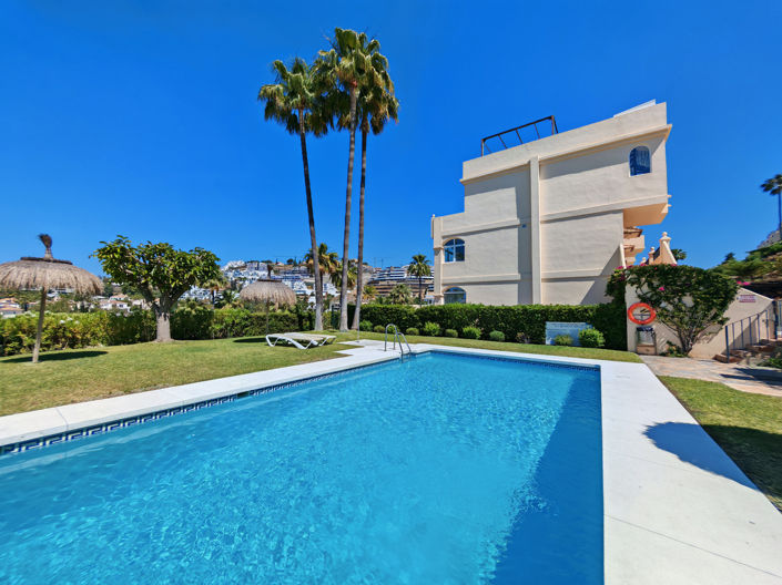 Image No.17-2 Bed Property for sale