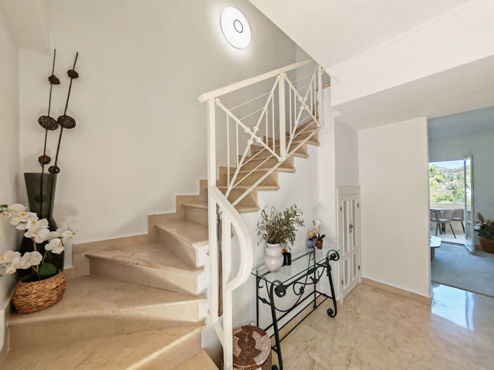 Image No.6-2 Bed Property for sale