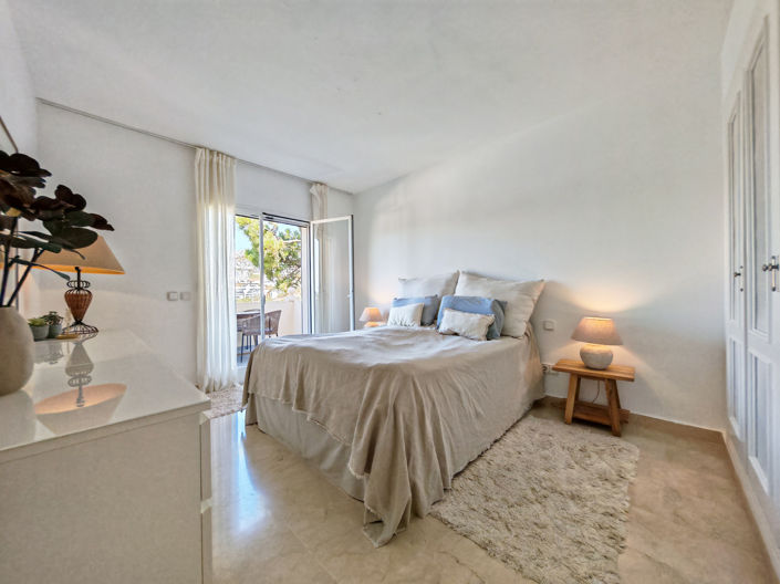Image No.9-2 Bed Property for sale
