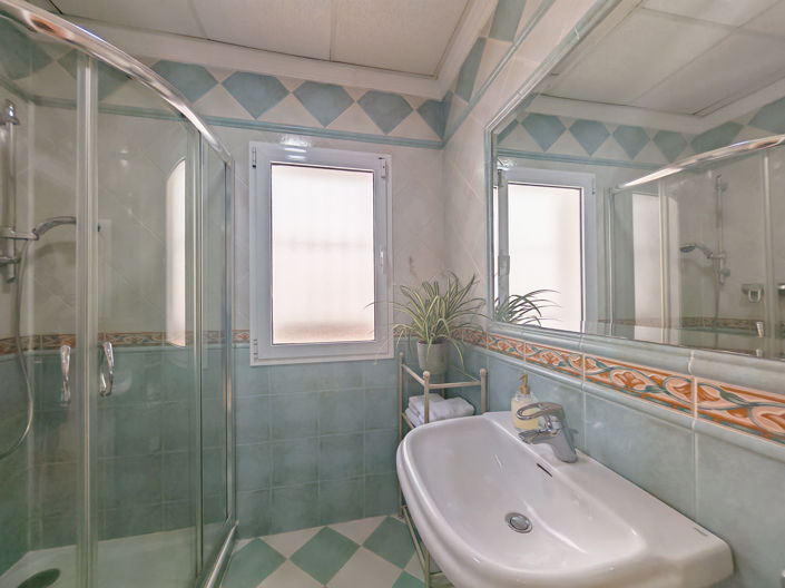 Image No.20-4 Bed Villa for sale