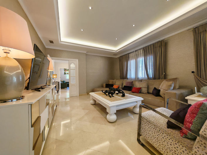 Image No.4-4 Bed Villa for sale