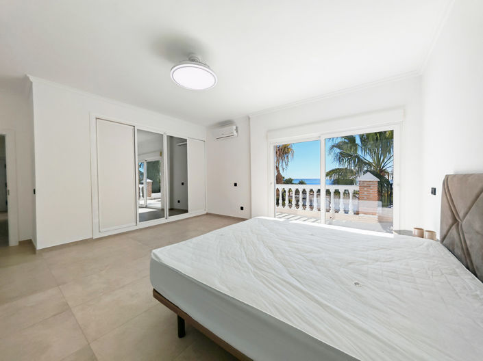 Image No.14-9 Bed Villa for sale