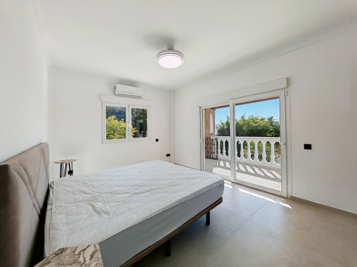 Image No.21-9 Bed Villa for sale