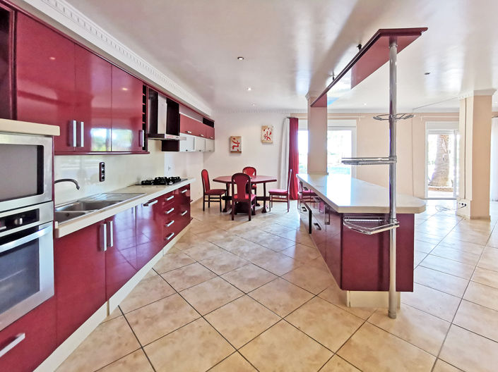 Image No.29-9 Bed Villa for sale