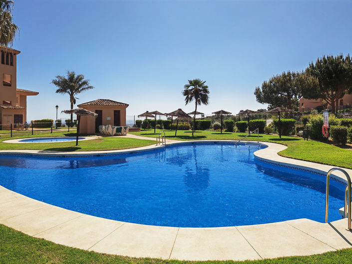Image No.13-2 Bed Property for sale