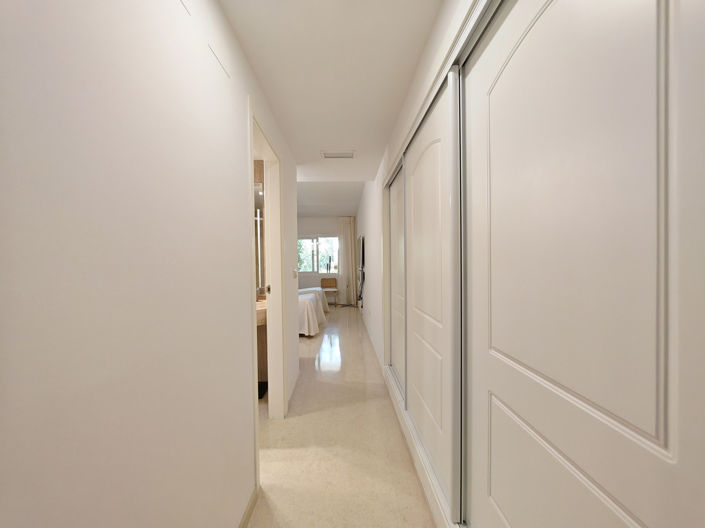 Image No.11-2 Bed Property for sale