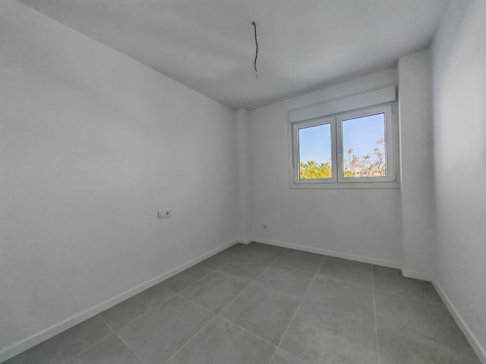 Image No.10-2 Bed Apartment for sale