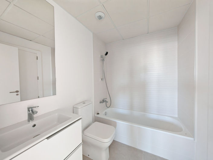 Image No.15-2 Bed Apartment for sale