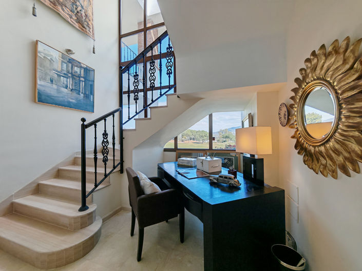 Image No.10-4 Bed Villa for sale
