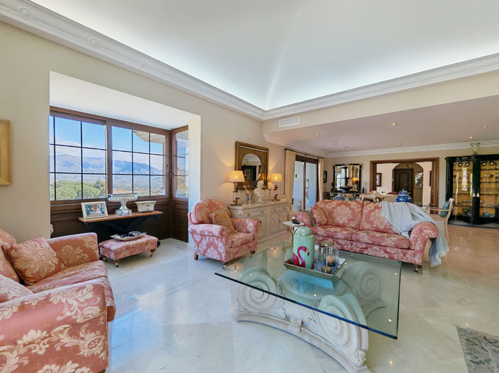 Image No.6-4 Bed Villa for sale