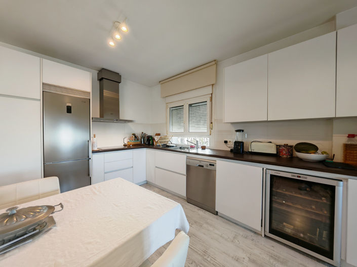 Image No.3-2 Bed Apartment for sale